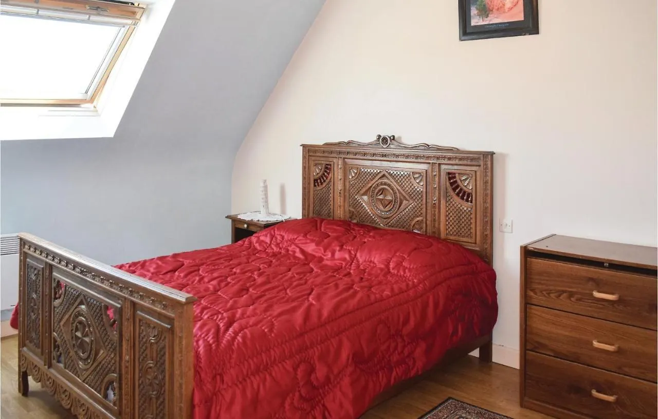 4 Bedroom Pet Friendly Home In Ploumilliau Kermeur Holiday home
