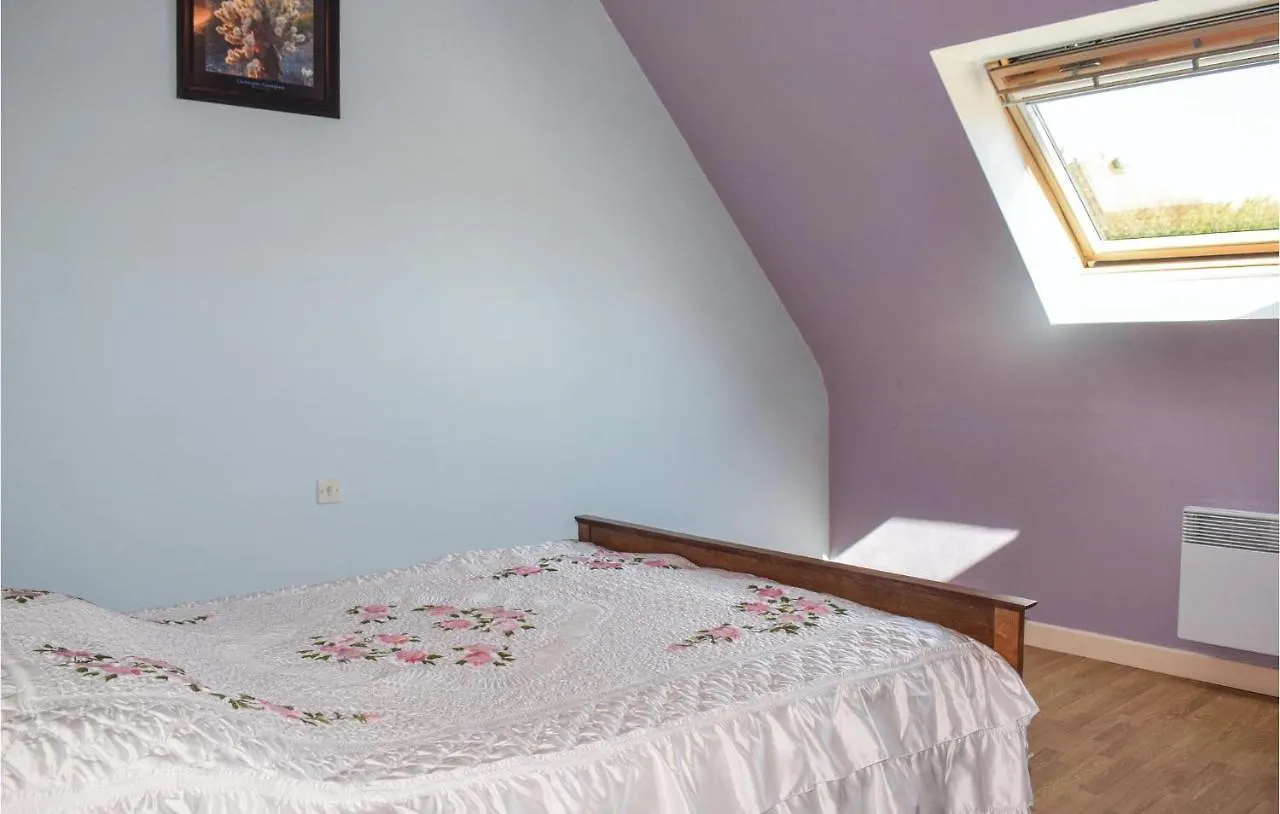 4 Bedroom Pet Friendly Home In Ploumilliau Kermeur 펜션